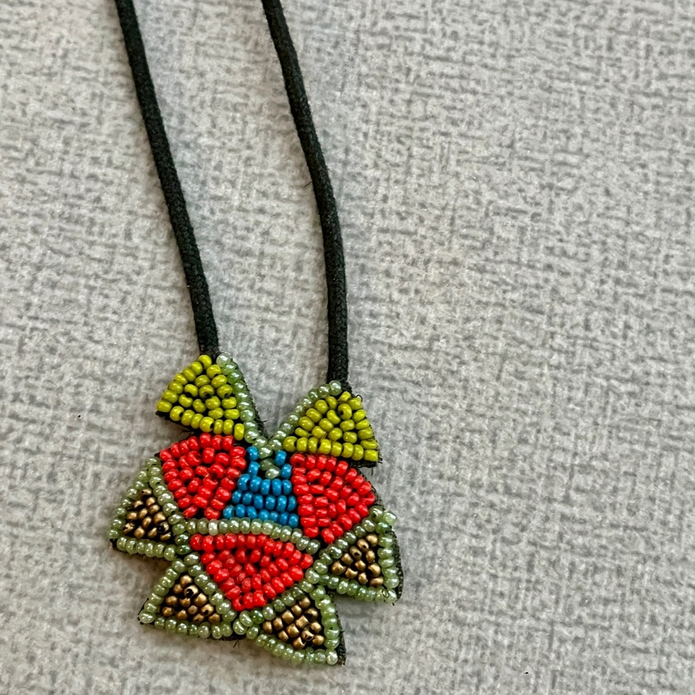 2 necklaces - Picture 4 of 7